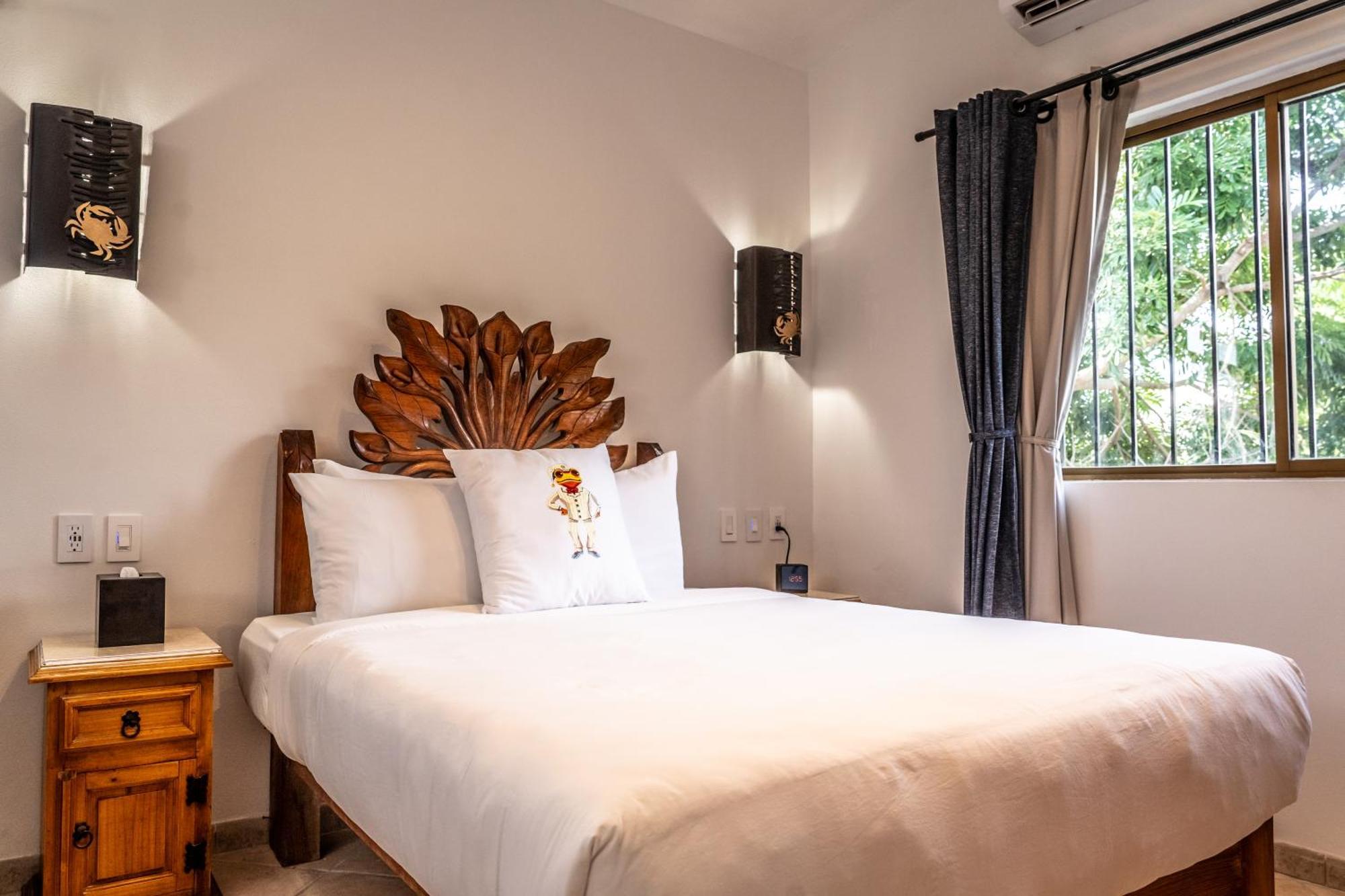 5 Frogs Hotel Бусериас Экстерьер фото
