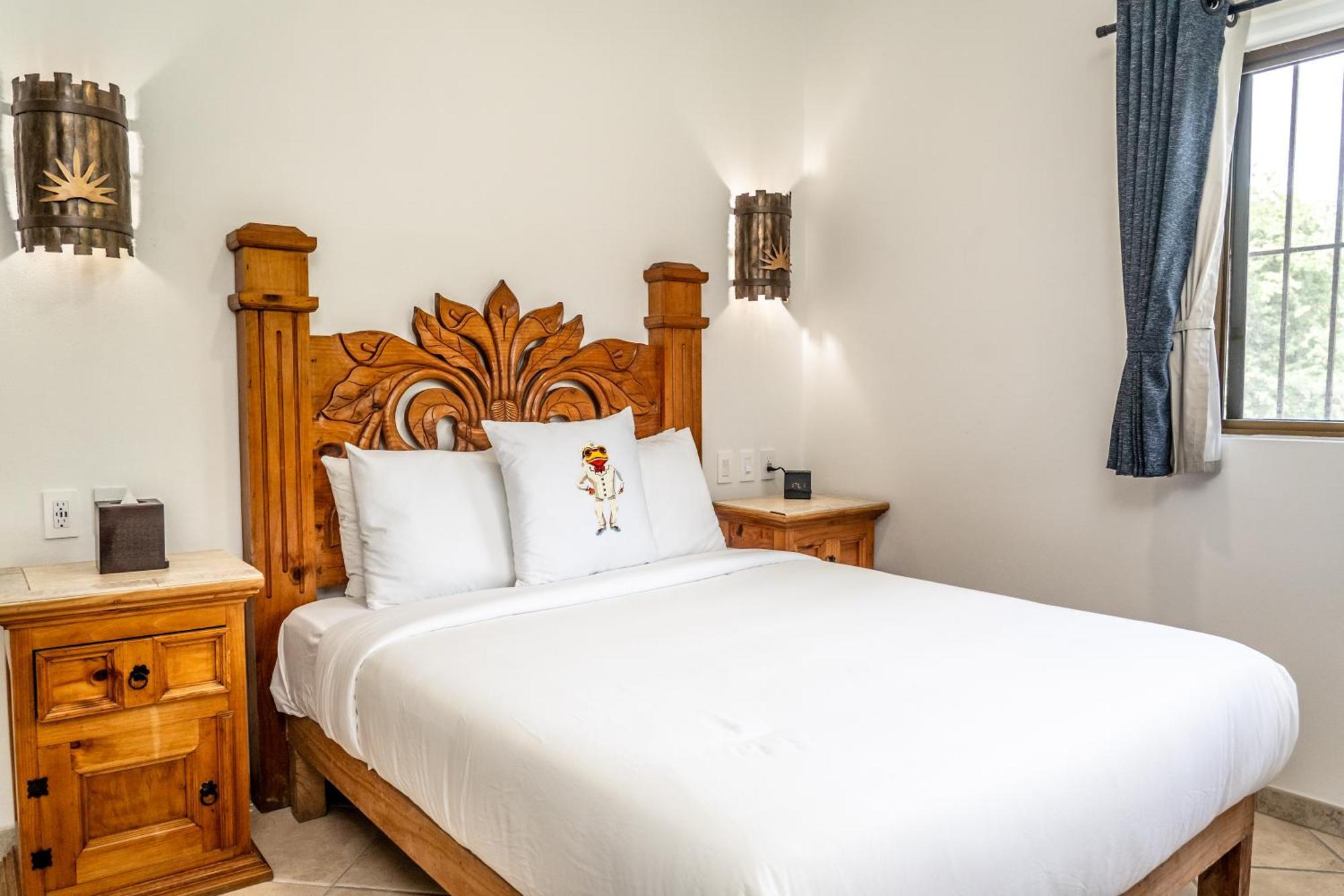 5 Frogs Hotel Бусериас Экстерьер фото