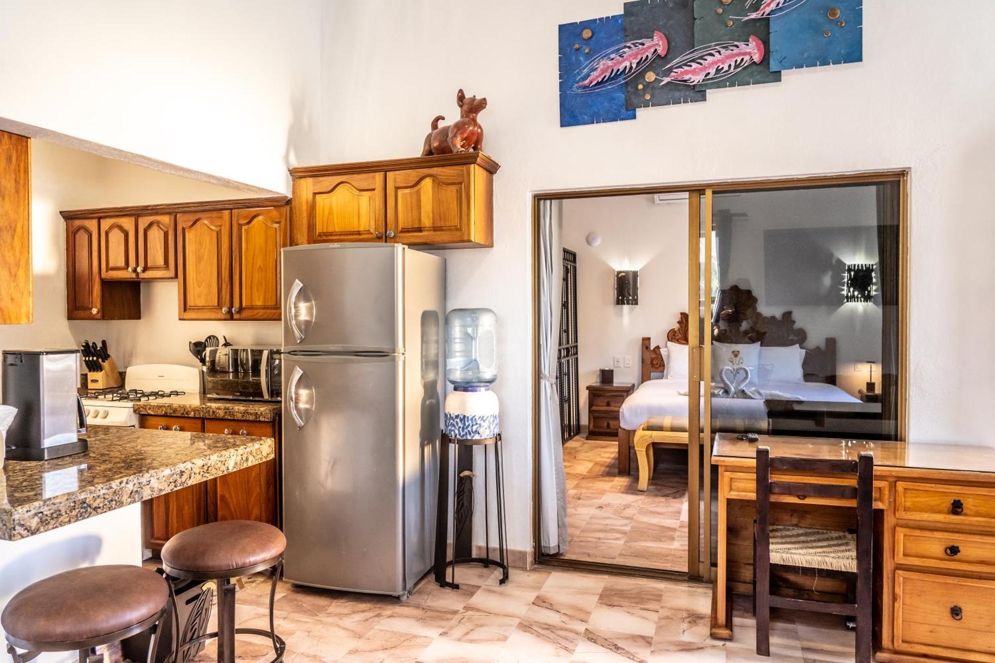 5 Frogs Hotel Бусериас Экстерьер фото
