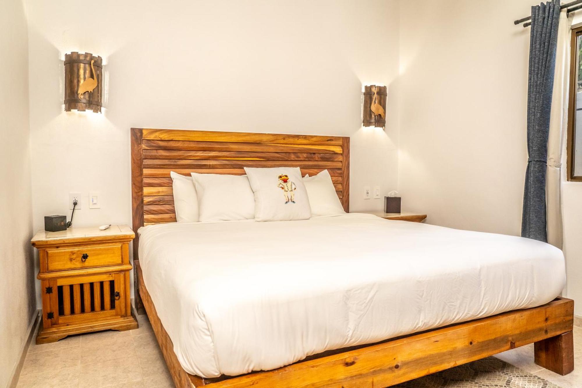 5 Frogs Hotel Бусериас Экстерьер фото